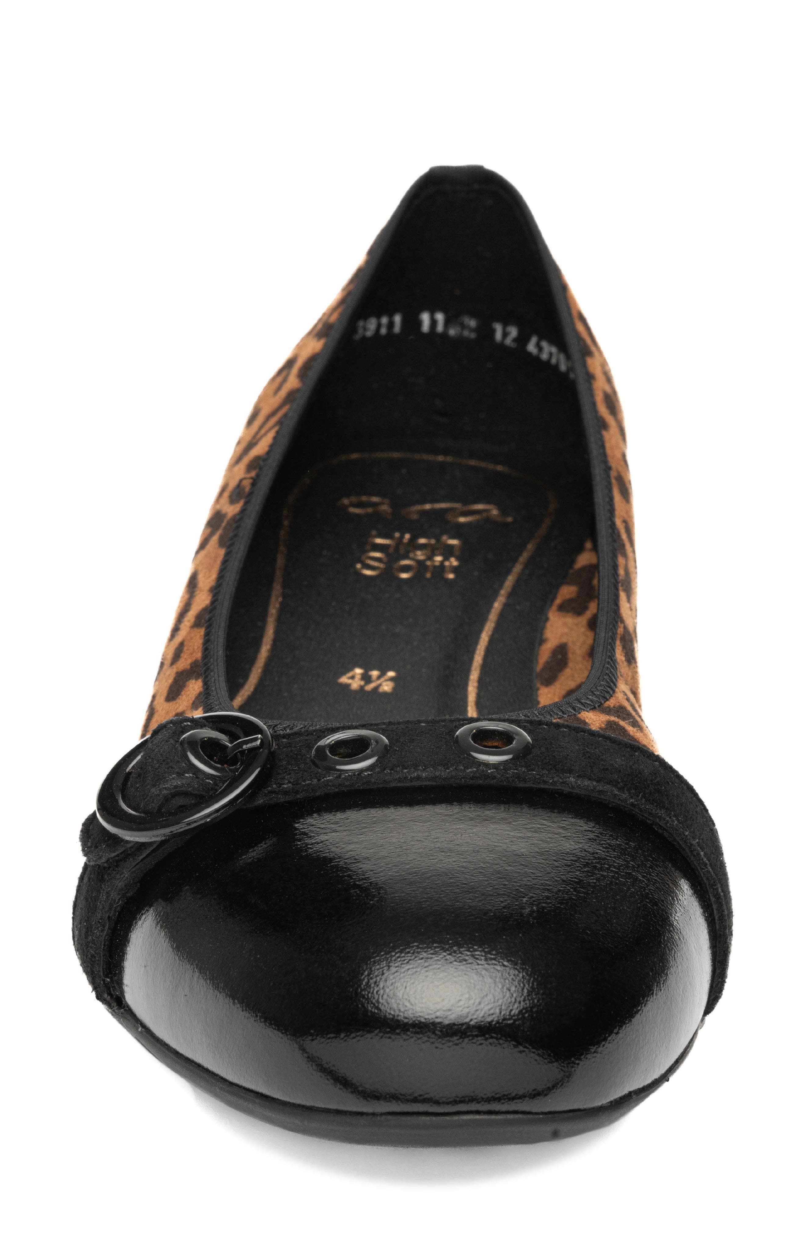 Broadway Pump, Alternate, color, BROWN