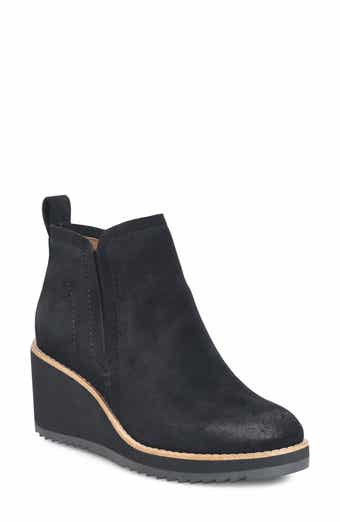Söfft Emeree Water Resistant Wedge Bootie