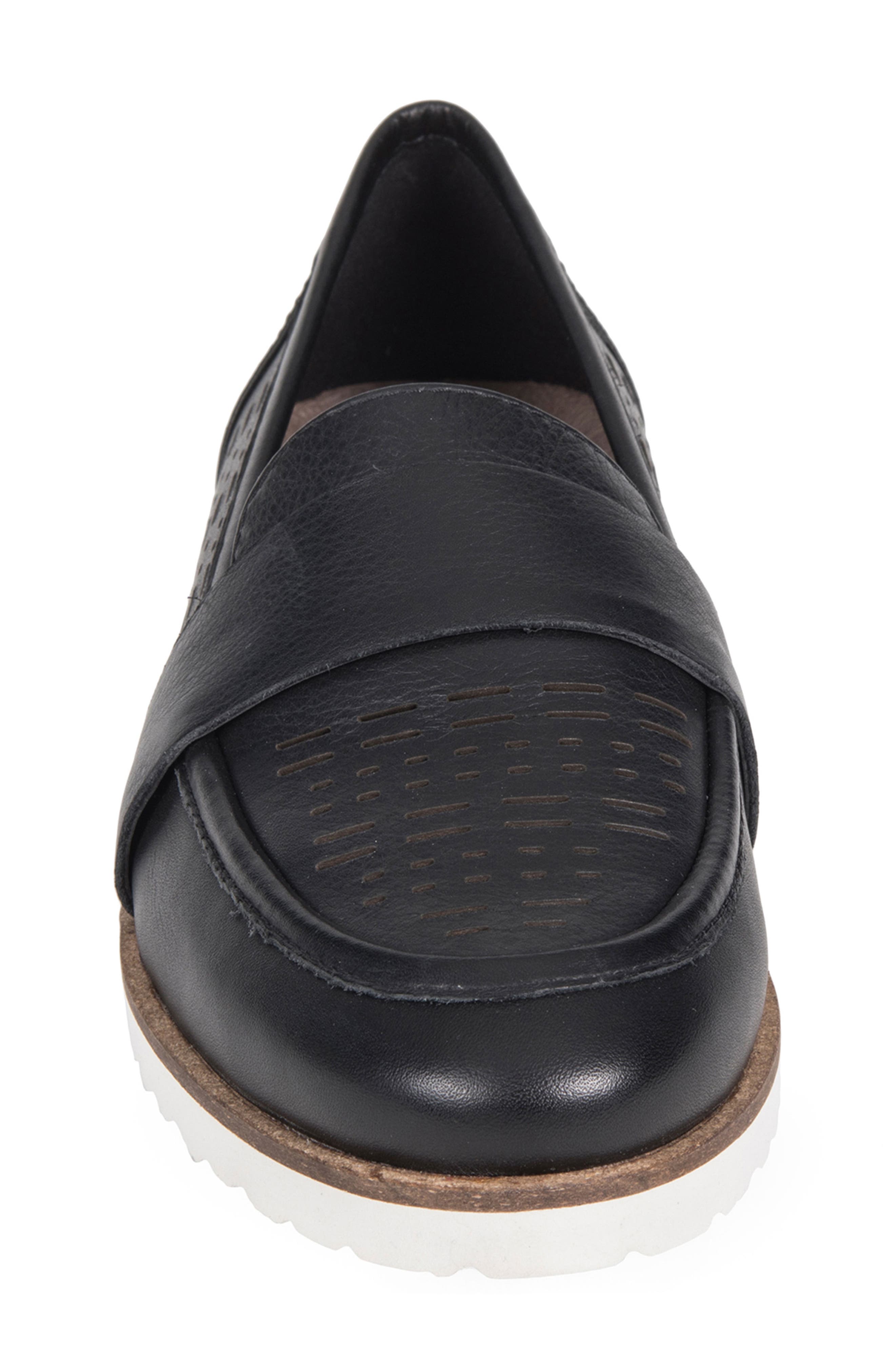 Earth<sup>®</sup> Masio Loafer, Alternate, color, 