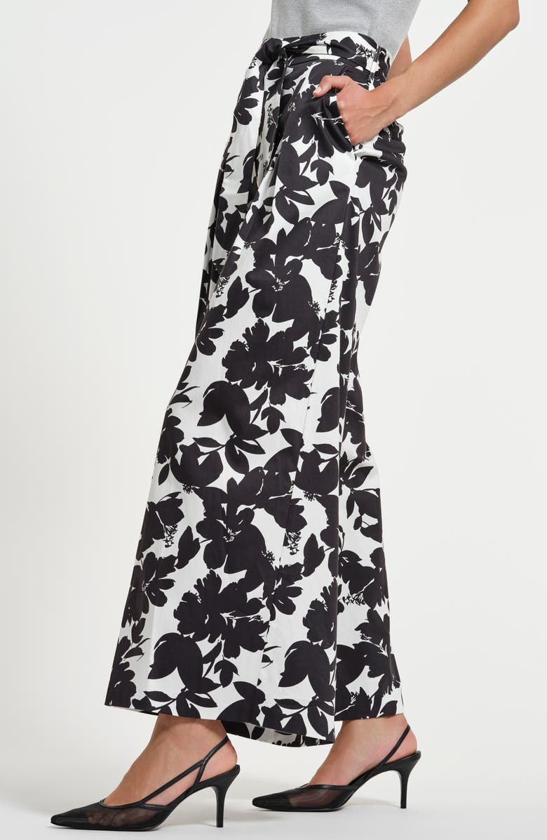 Isaac Mizrahi New York Belted Palazzo Pants, Alternate, color, Noir Floral