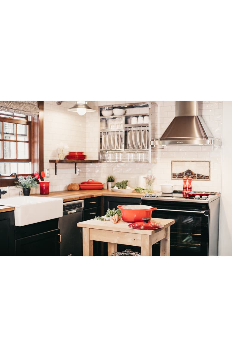 Le Creuset 3 1/2-Quart Signature Round Enamel Cast Iron French/Dutch Oven, Alternate, color,