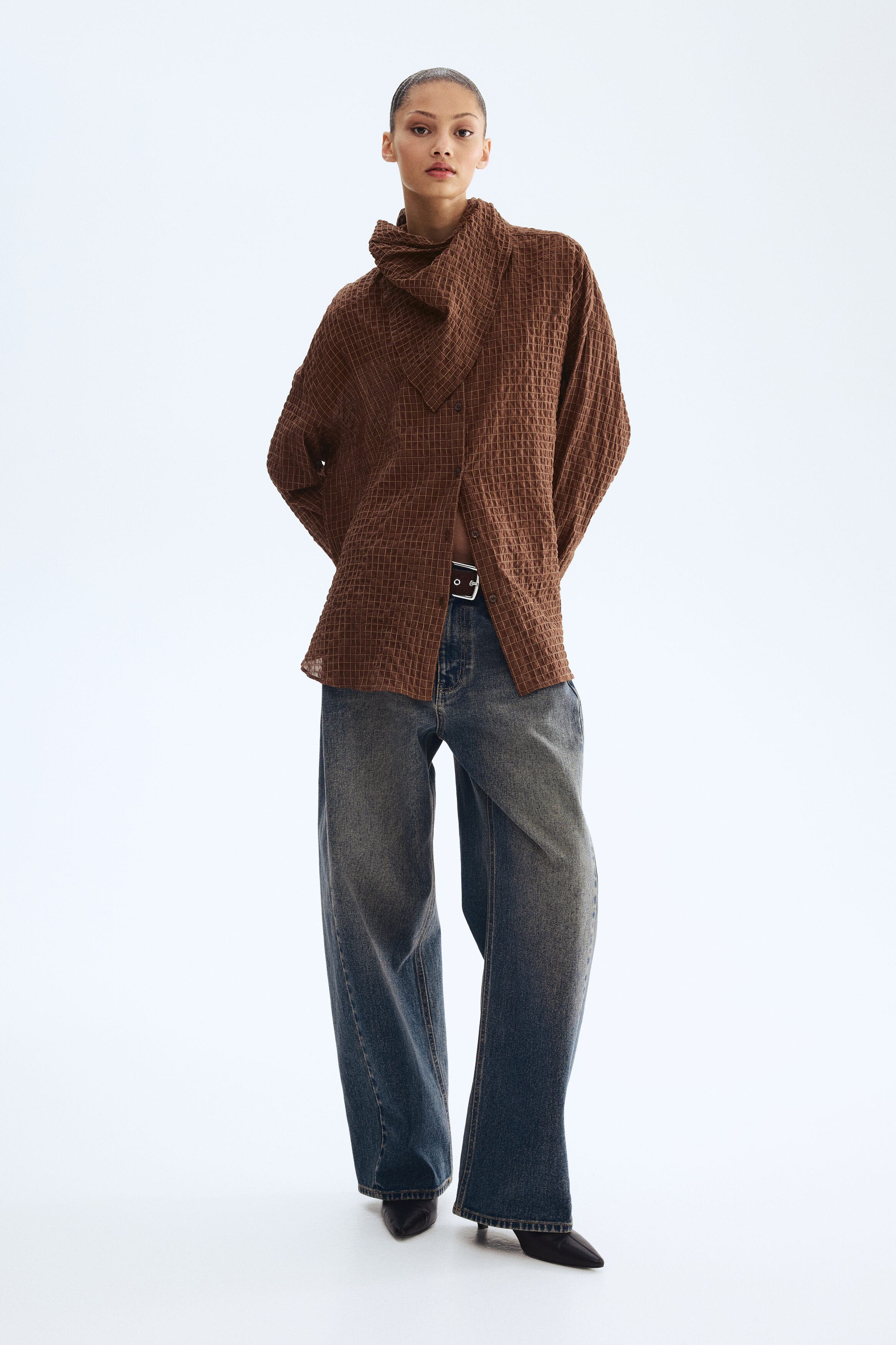 Seersucker shirt with scarf - image 2