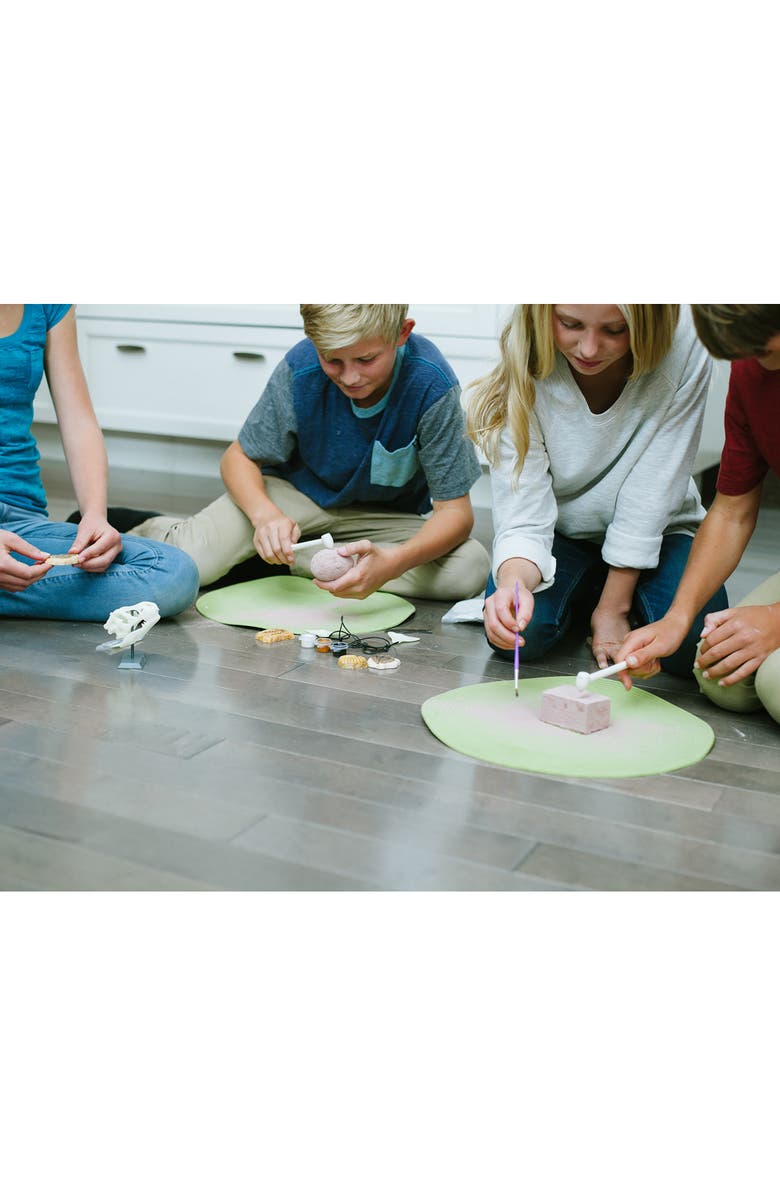 4M Kidzlabs Dig Glow Shark Teeth Excavation Kit, Make 2 Glow Necklaces, Alternate, color, Multicolored