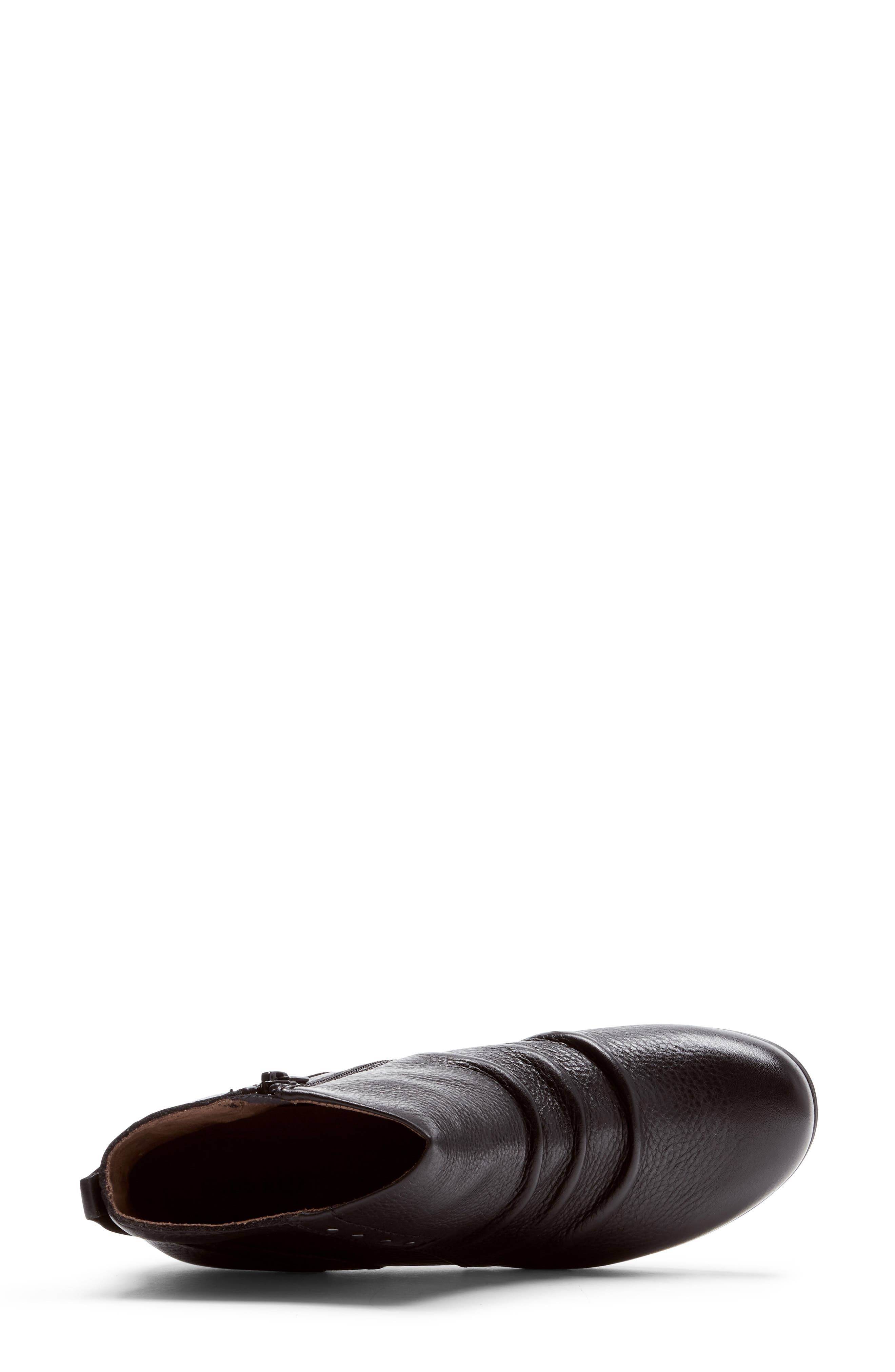 Rockport Cobb Hill Laurel Rivet Bootie, Alternate, color, 