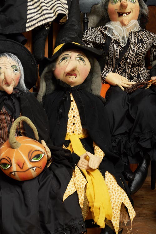 Gallerie Ii Rochelle Halloween Figure In Multi