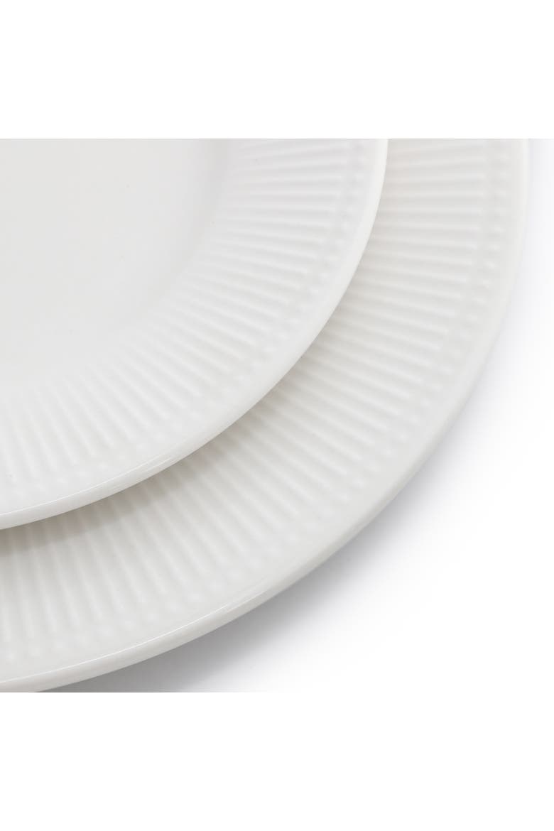 Farrah 18 Piece Round Stoneware Dinnerware Set in White, Alternate, color, White