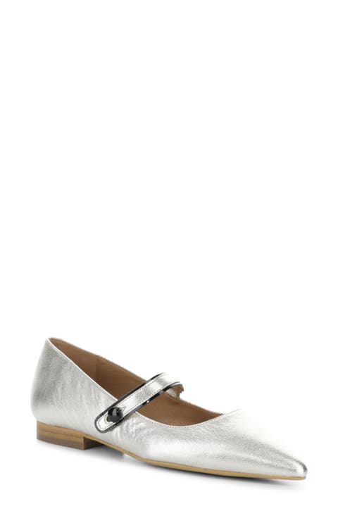 Suln Pointed Toe Flat (Women)