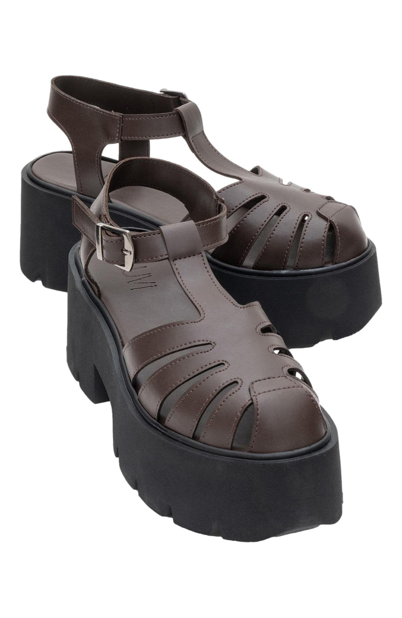 Verua Platform Sandal - image 4