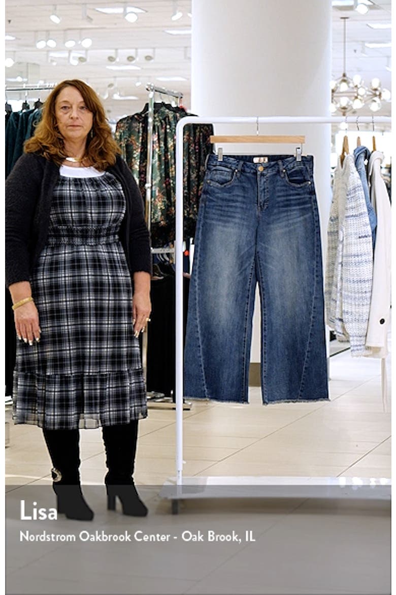 Meg Seamed High Waist Ankle Wide Leg Jeans video