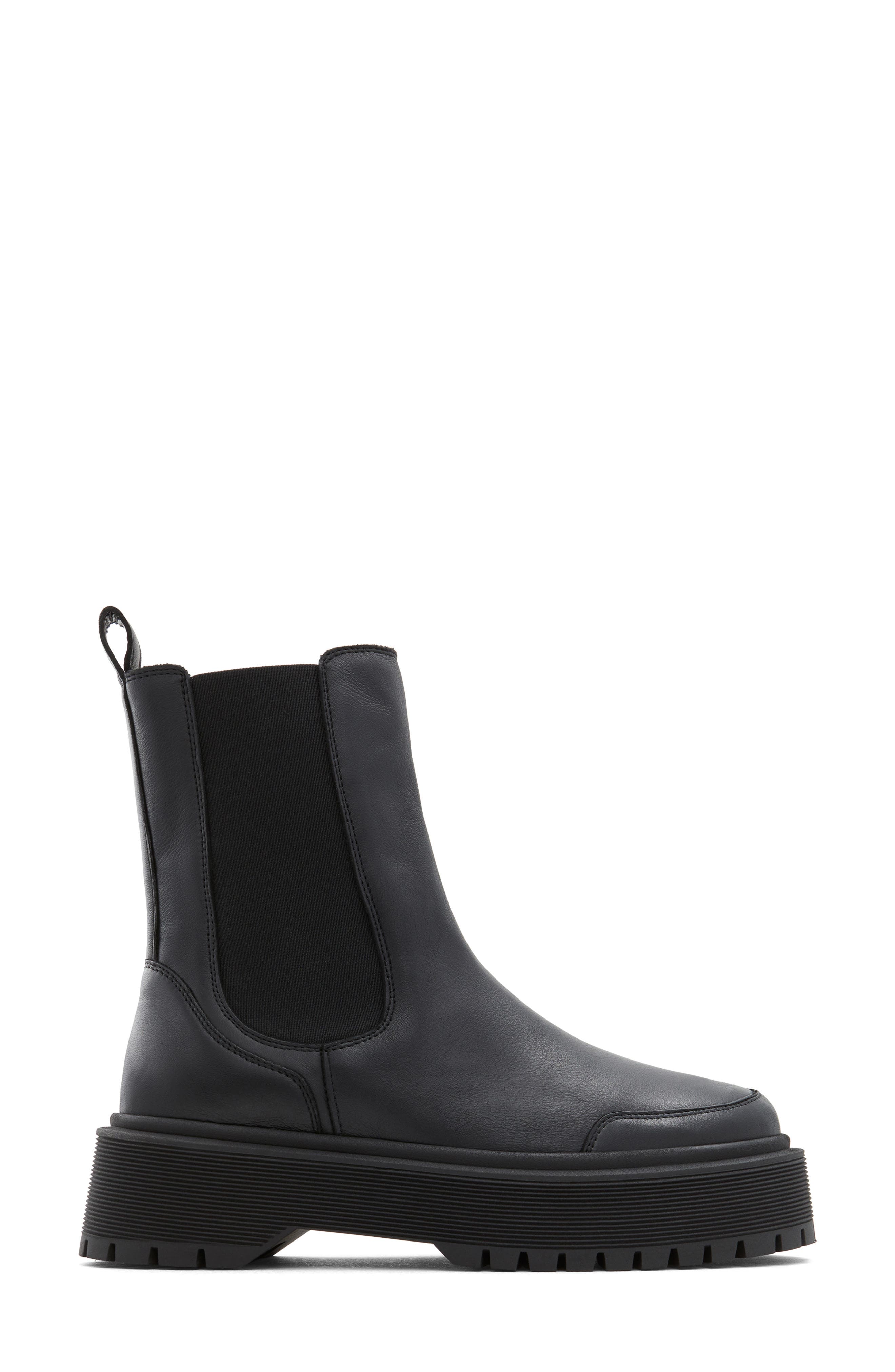 Who What Wear Sowyer Platform Chelsea Boot, Alternate, color, 