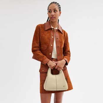 Lana 23 Leather Shoulder Bag