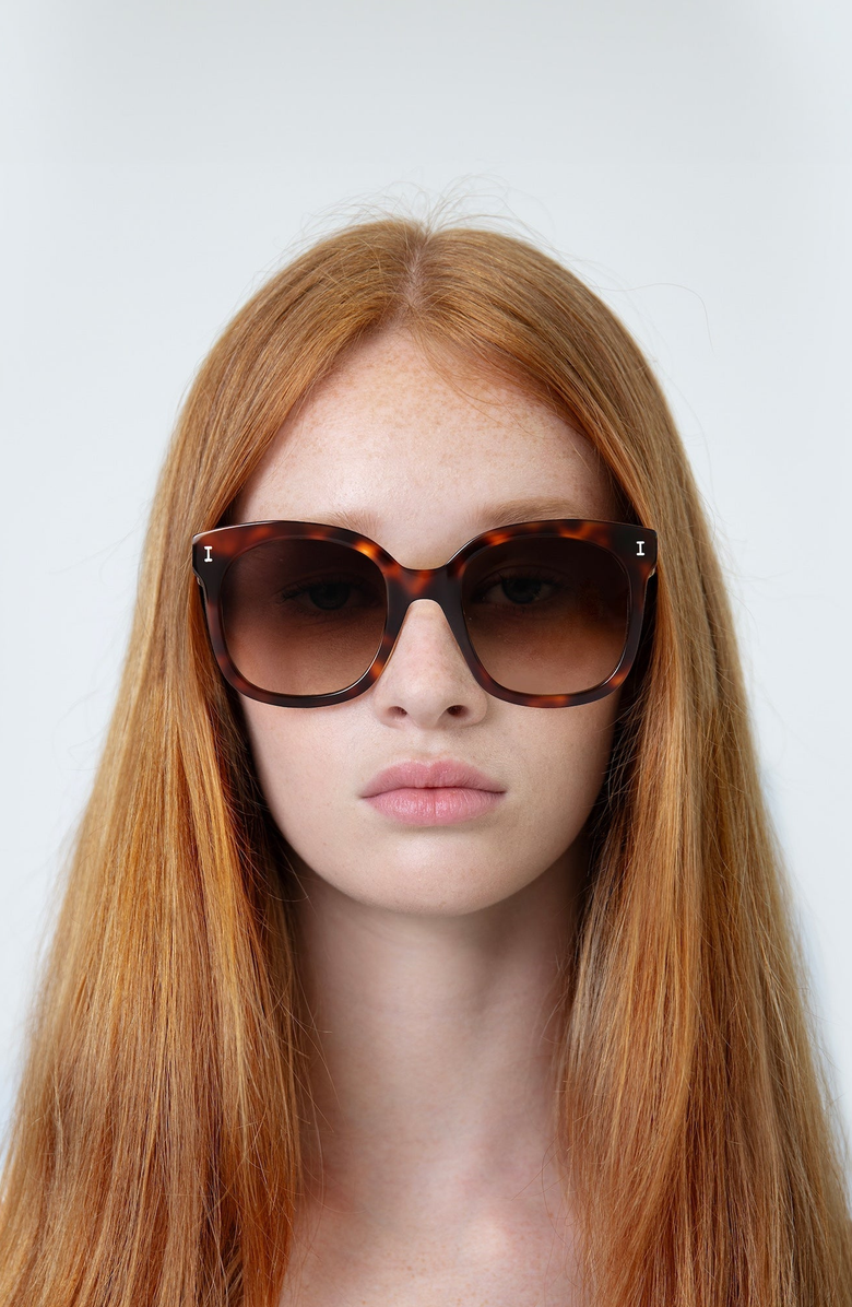 Illesteva Valencia Sunglasses, Alternate, color, 