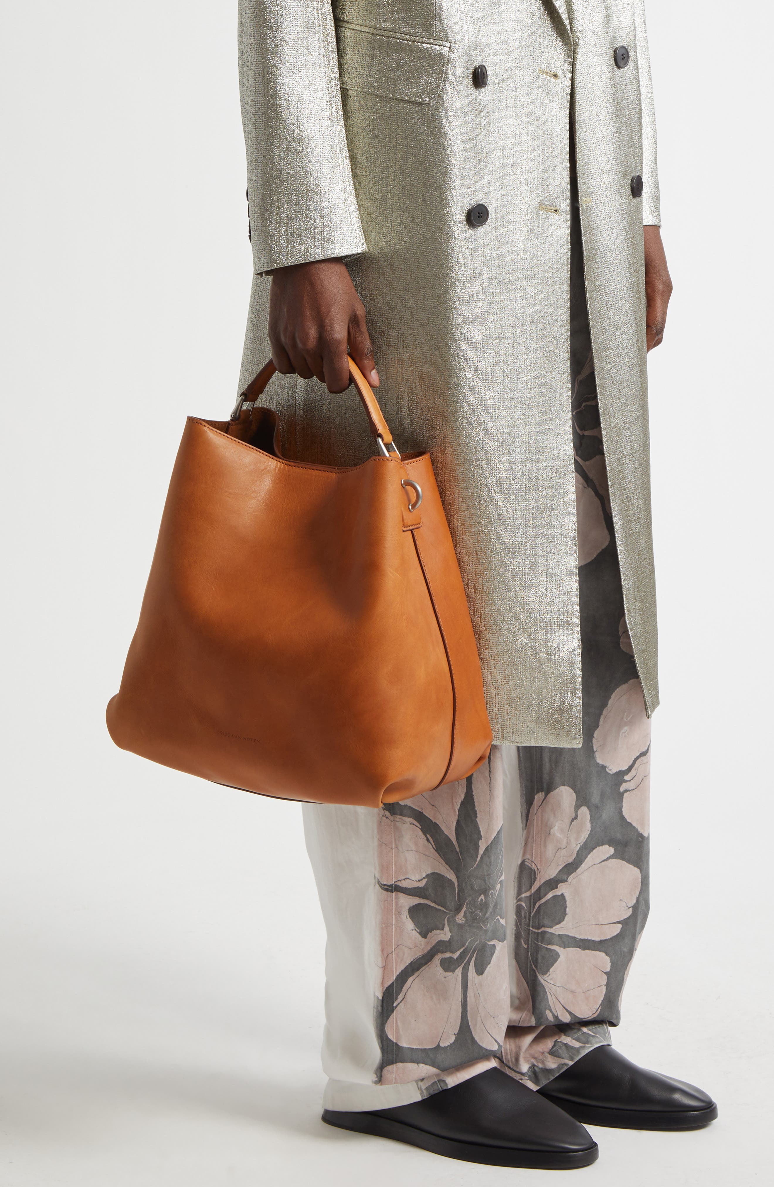 Dries Van Noten Leather Bucket Bag, Alternate, color, 