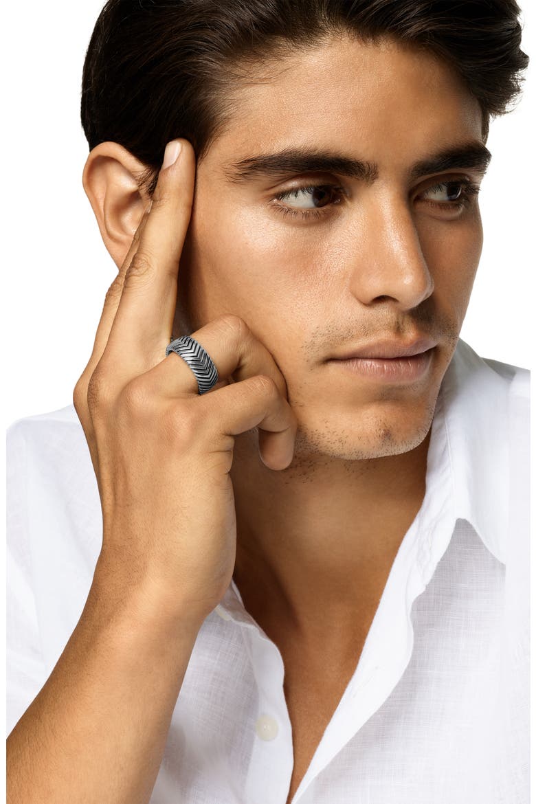 Men's Chevron Band Ring in Sterling Silver, 10mm, Alternate, color, SILVER