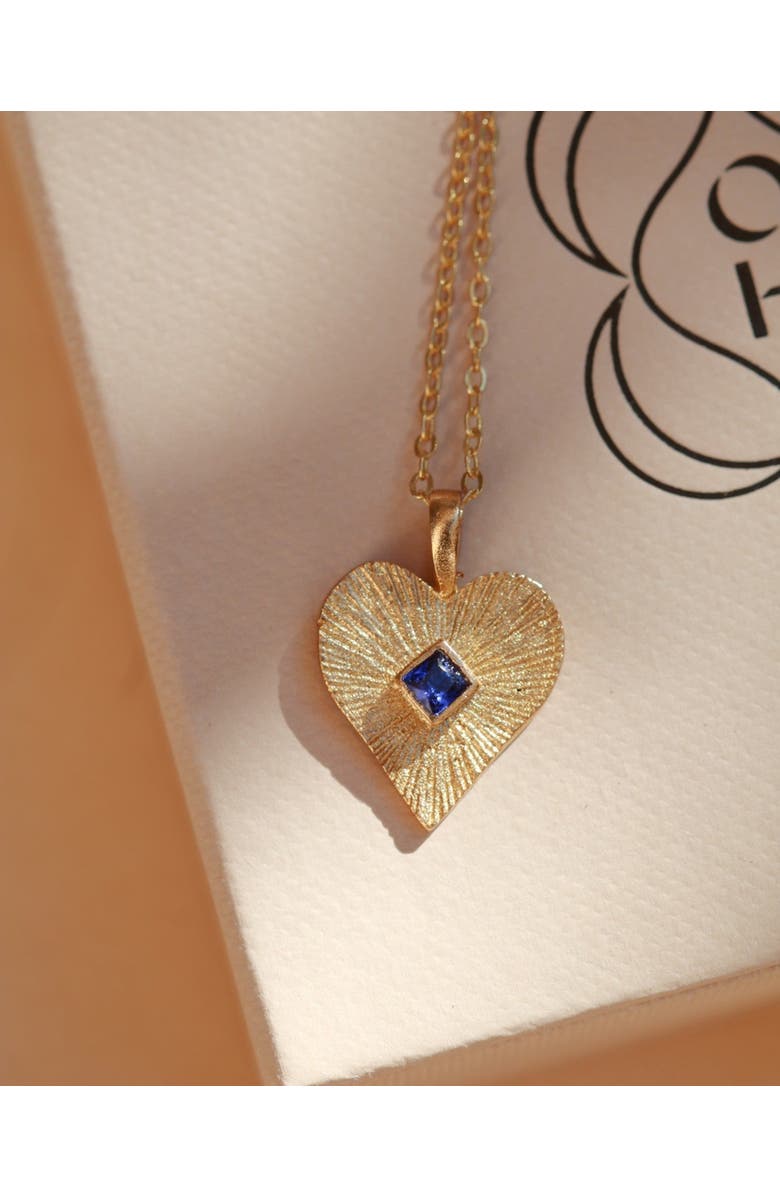 Ottoman Hands Golden Heart Pendant Necklace, Alternate, color, Gold