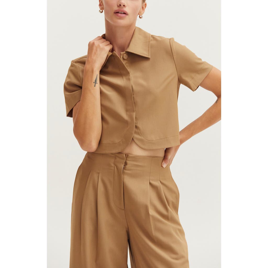 Crescent Short Sleeve Cropped Blazer Top In Brown