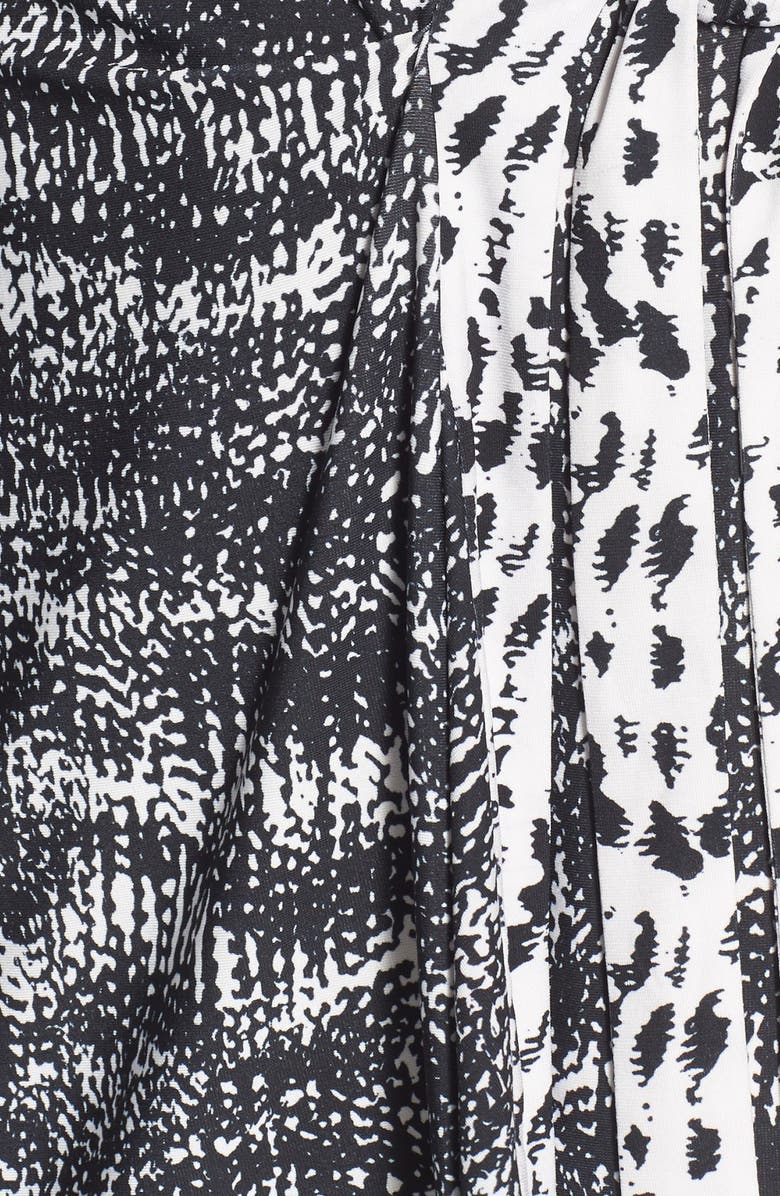 BCBGMAXAZRIA 'Adele' Print Jersey Wrap Dress, Alternate, color, 