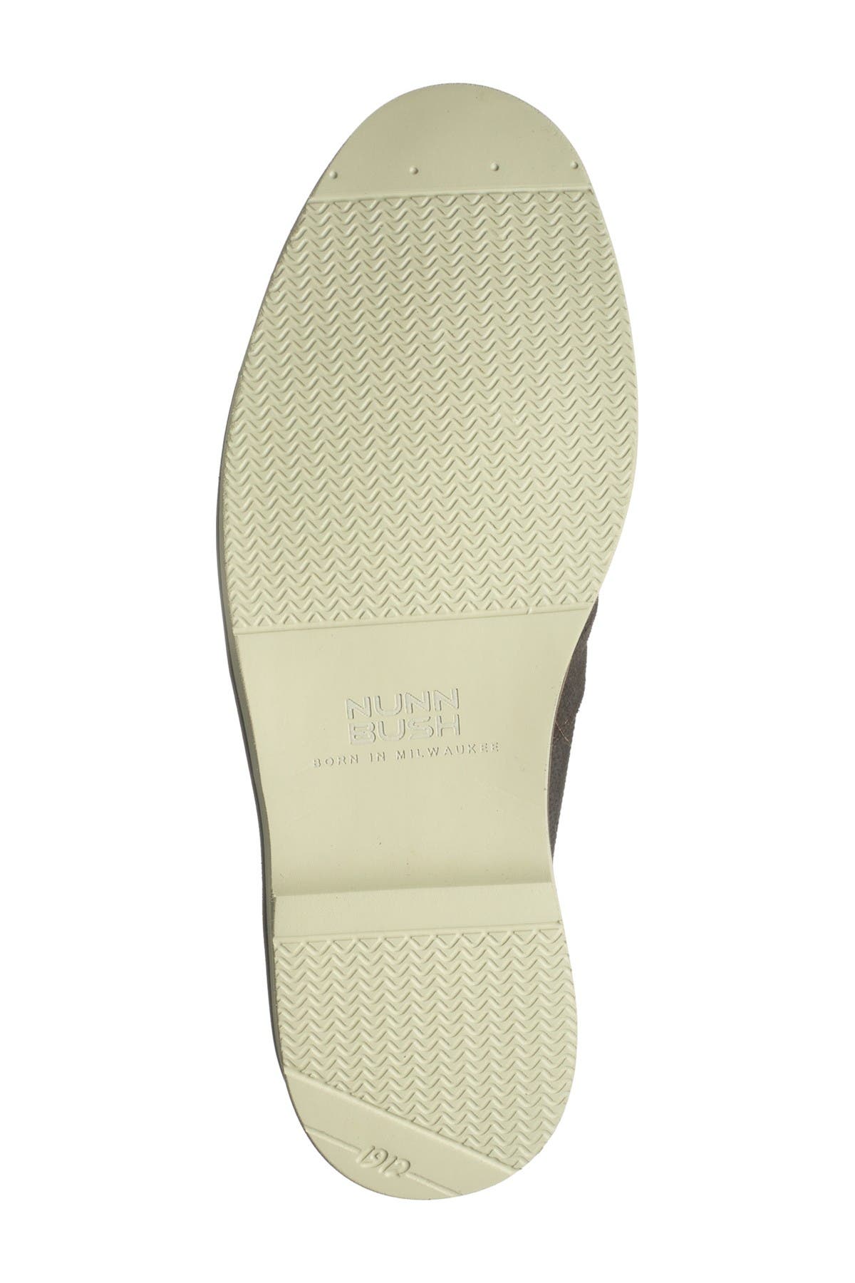 NUNN BUSH Barklay Leather Plain Toe Chukka Boot - Wide Width Available, Alternate, color, 