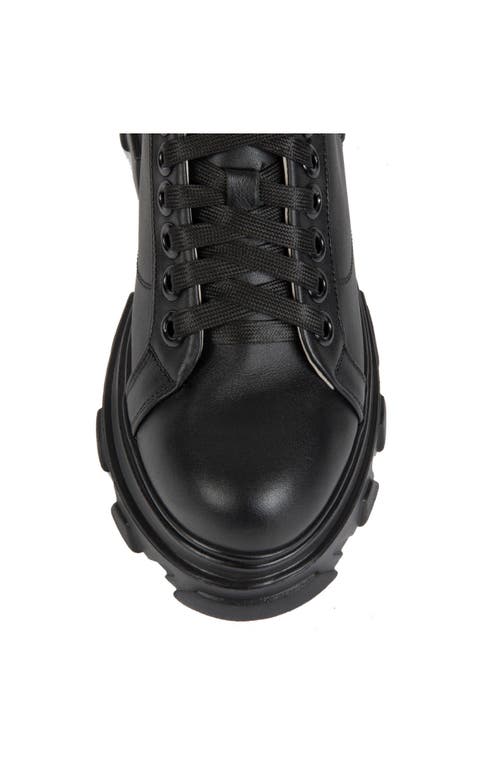 Urbnkicks The Collegiate Leather Sneaker In Black