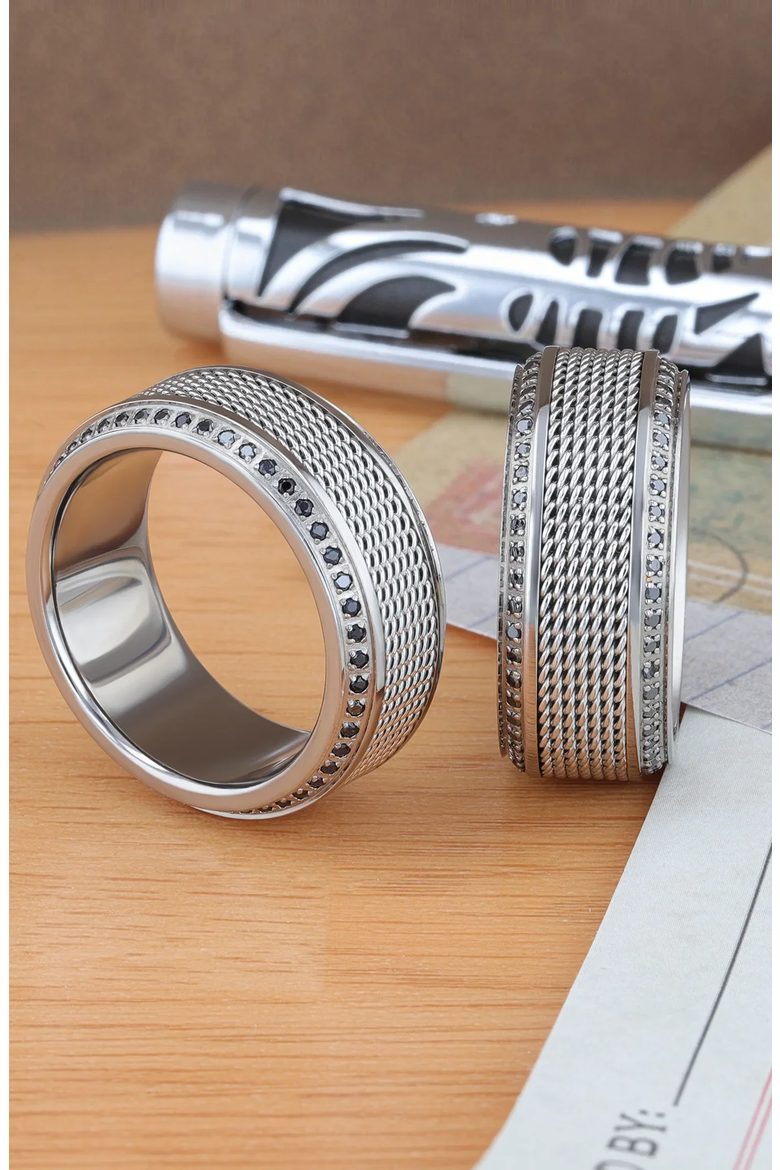 Gauntlet Steel Chain Titanium Wedding Ring, Alternate, color, Silver / Black Diamonds