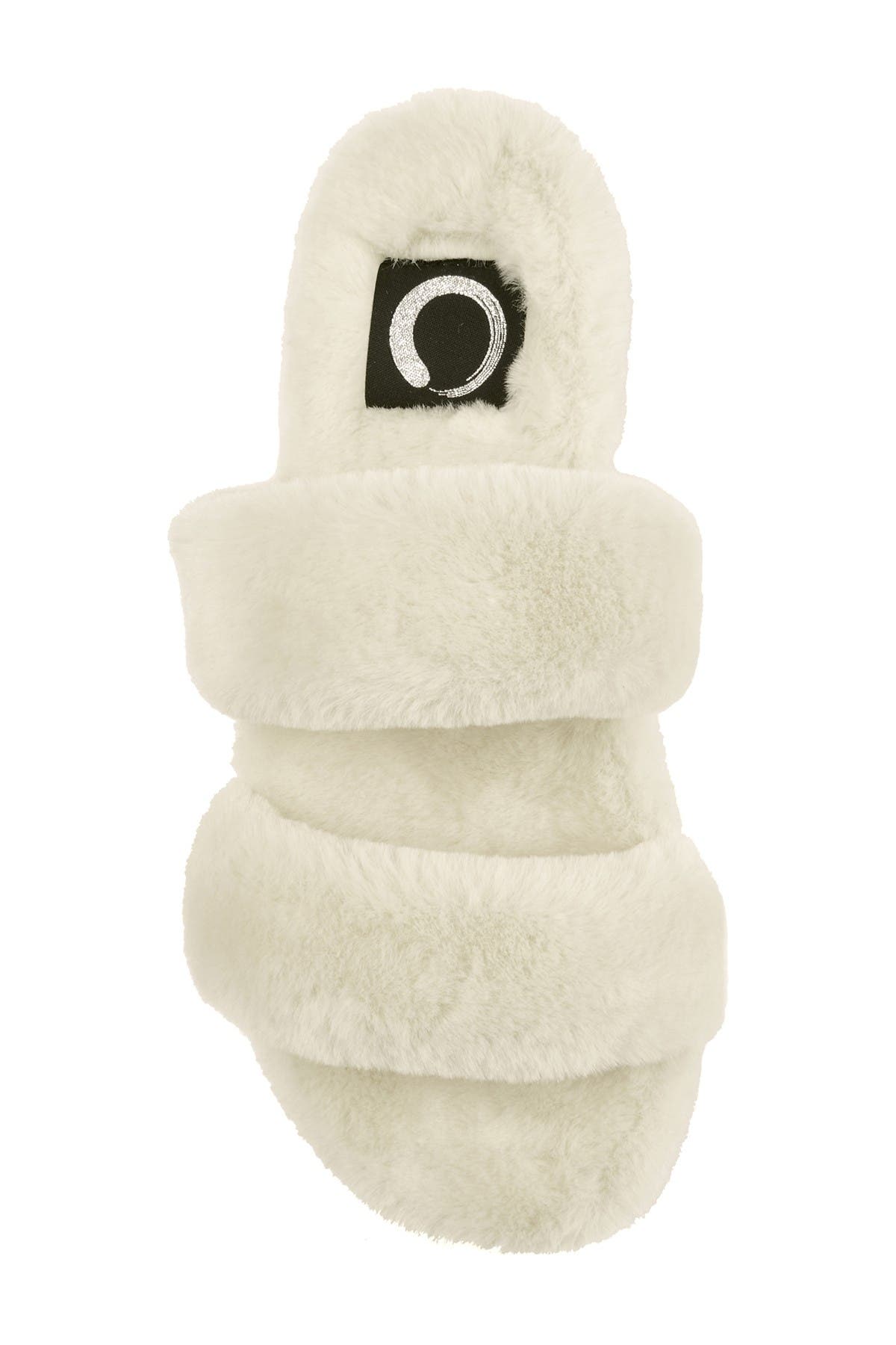 Journee Collection JOURNEE Relaxx Faux Fur Slipper, Alternate, color, Ivory