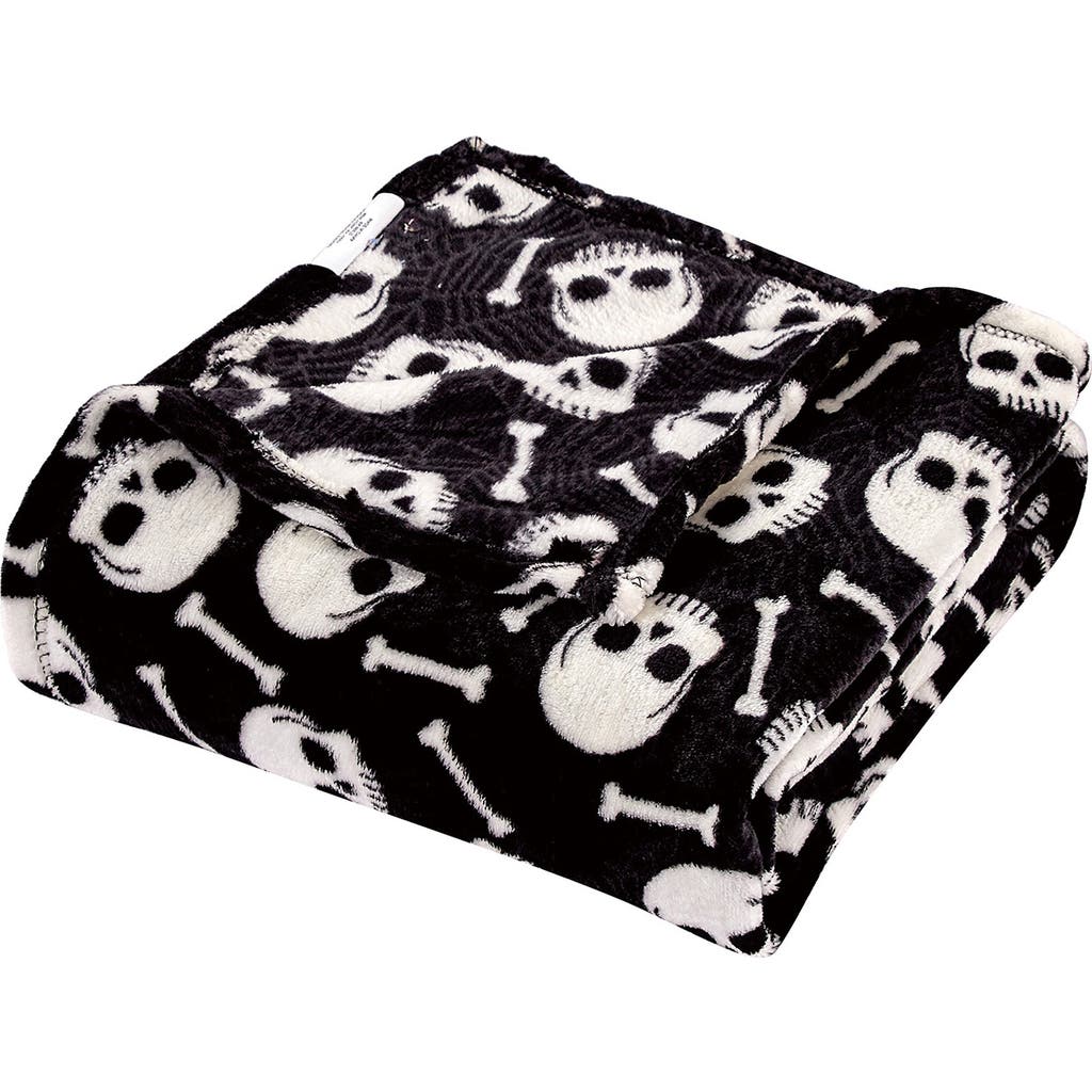 Luxury Home Skull & Bones Spiderweb Plush Throw Blanket