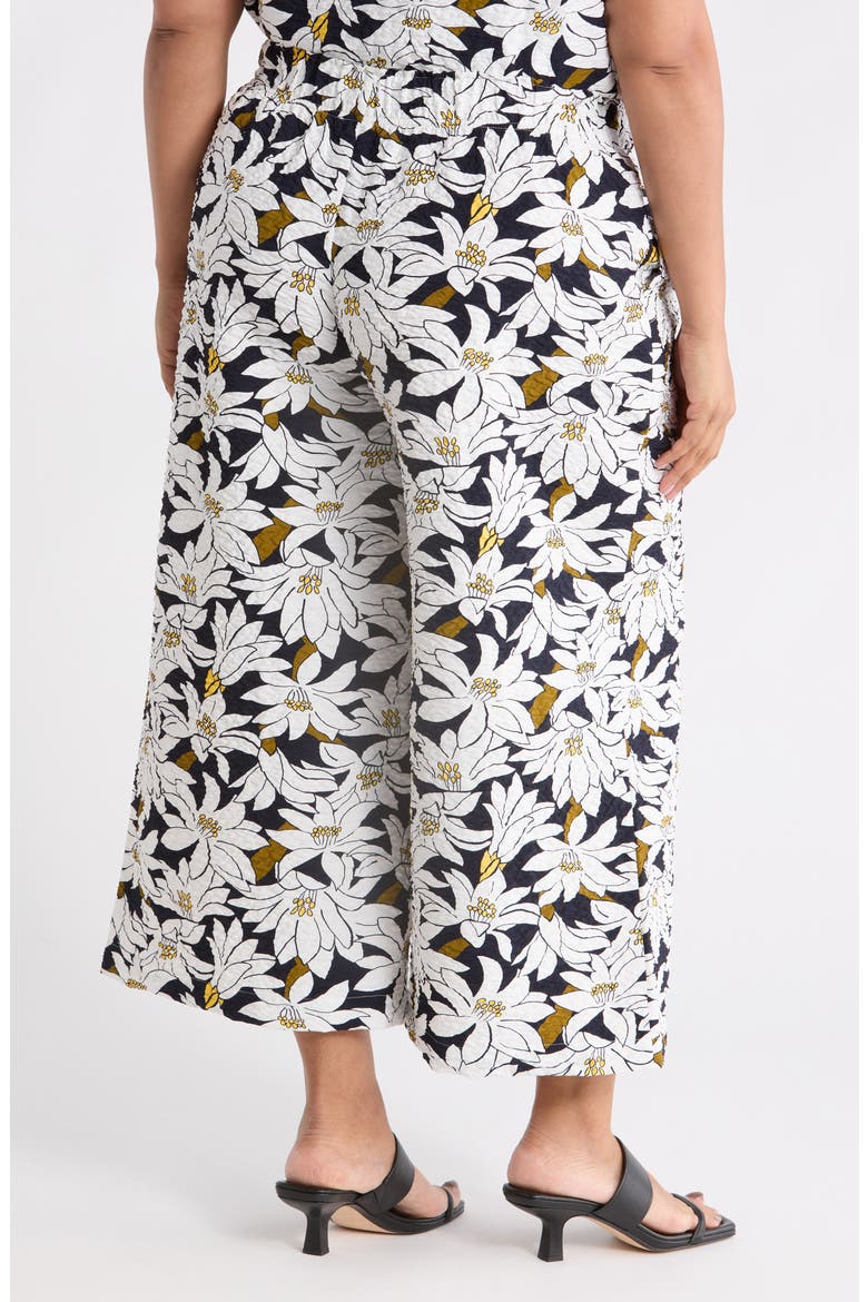 Crinkled Crop Pull-On Pants, Alternate, color, NAVY/ IVORY LILY