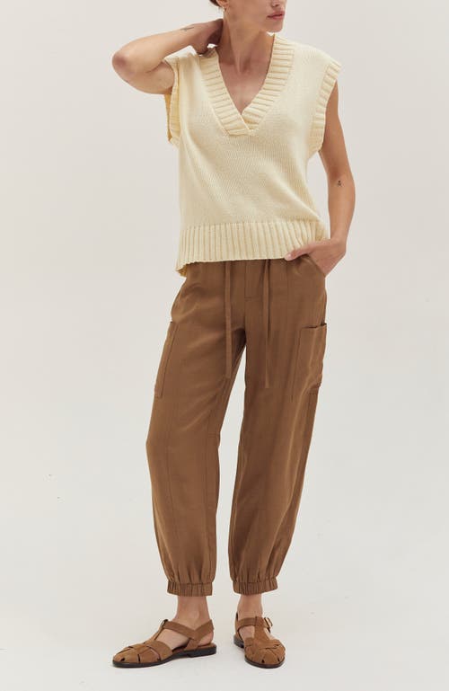 Crescent Lightweight Cargo Jogger Pants In Brown