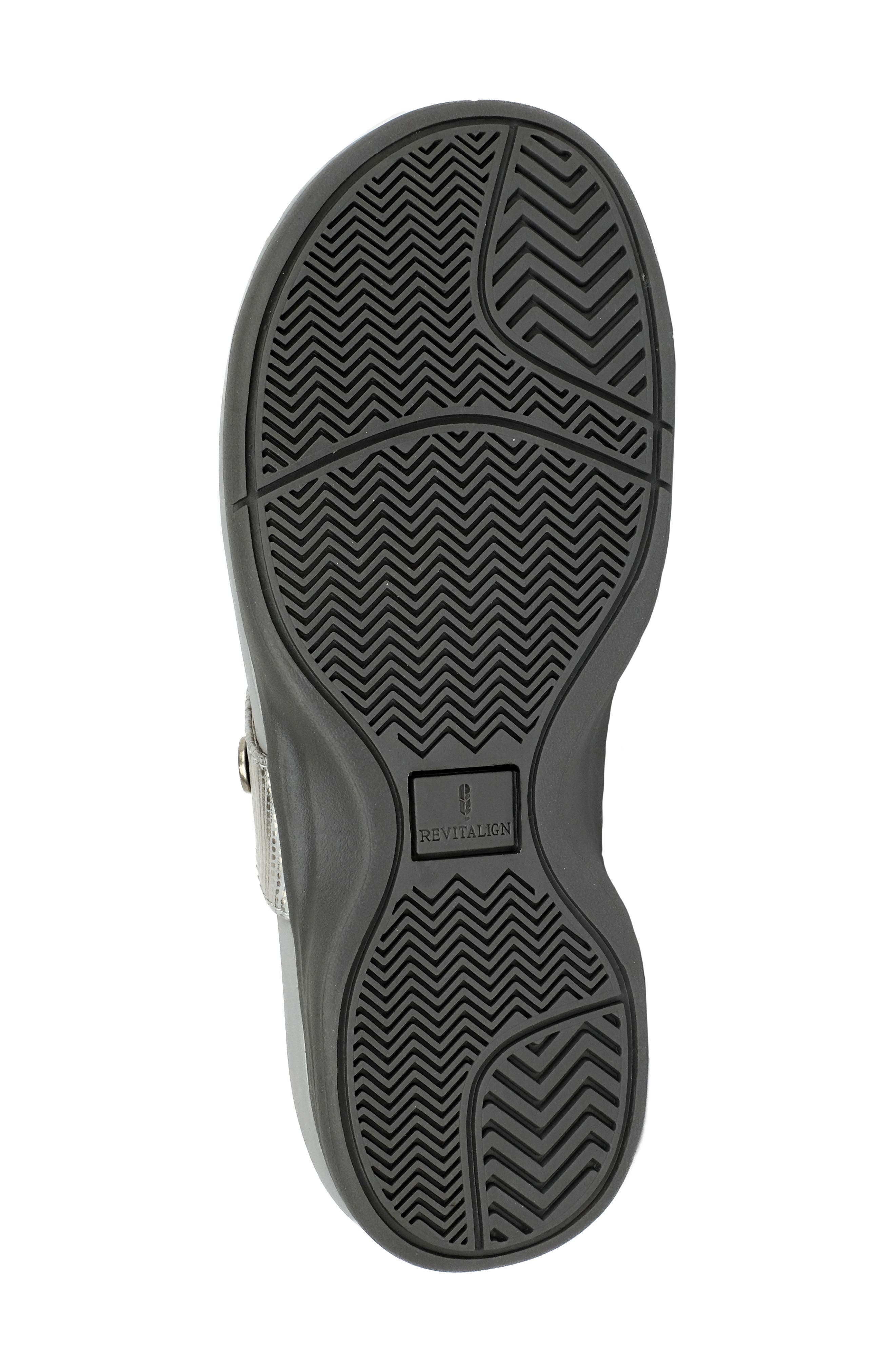 Chameleon Orthotic Flip Flop, Alternate, color, SILVER
