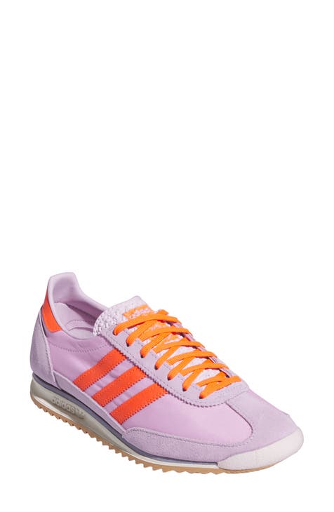 Light purple sneakers womens deals