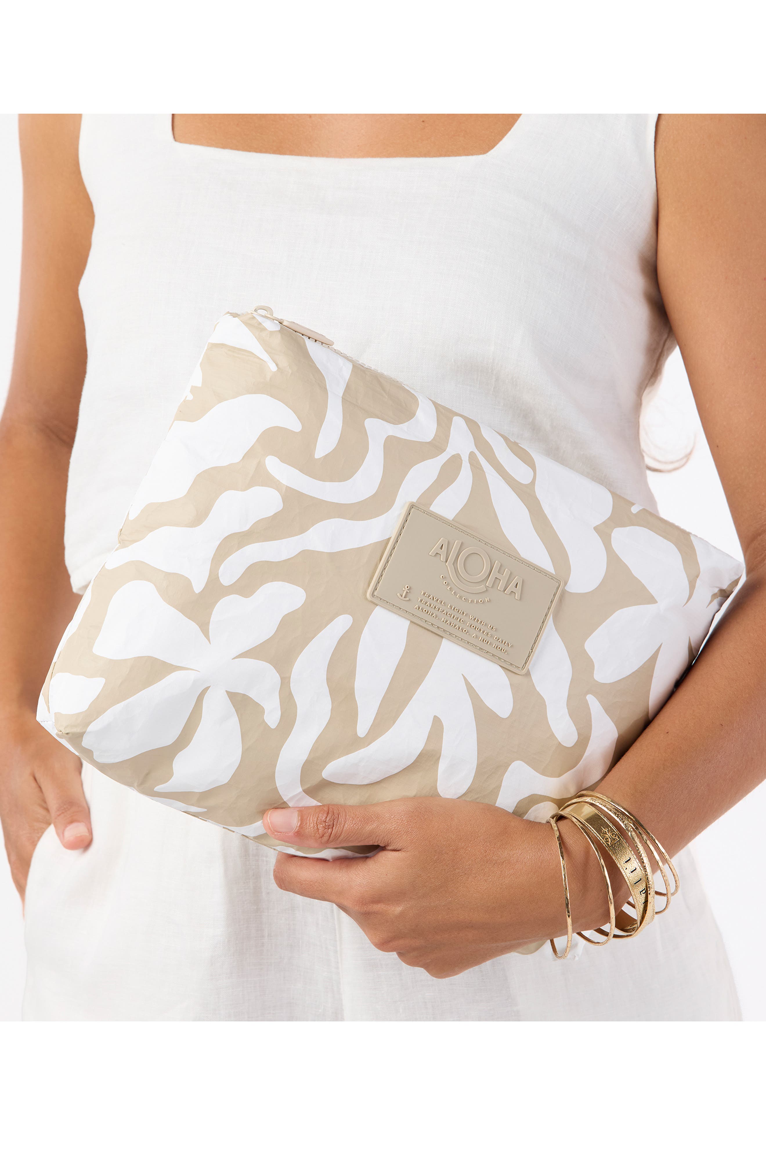 Aloha Collection Mid Float Water Resistant Zip Pouch, Alternate, color, Latte