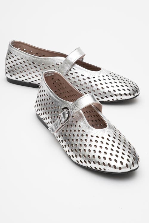 Forever & Always Shoes Arian Leather Ballet Flat In Silver