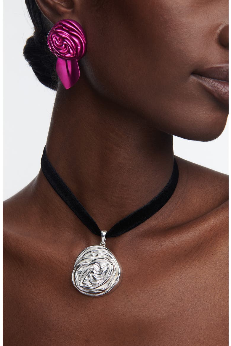 Rosette Pendant Necklace, Alternate, color, SILVER