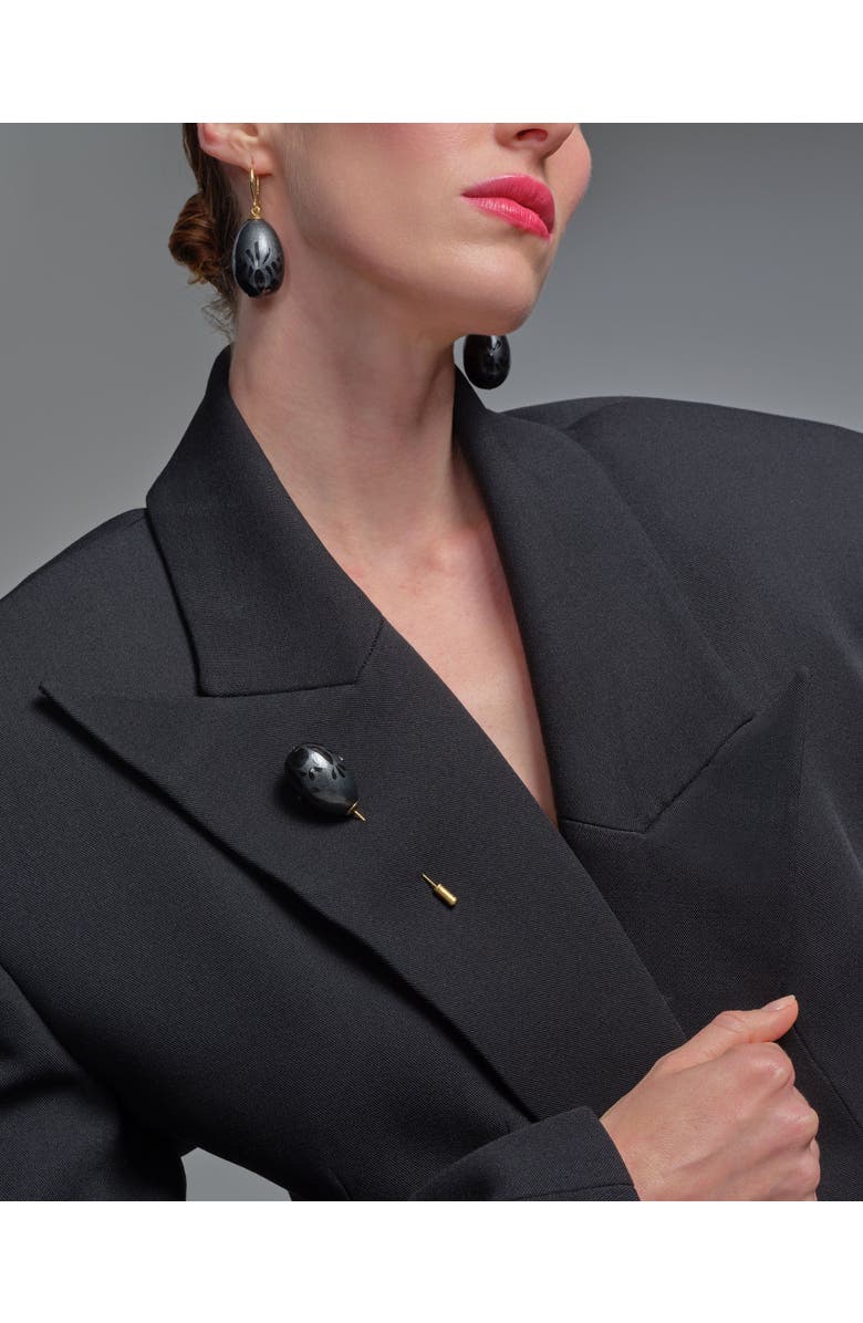 Saulė Label Nova Lapel Pin, Alternate, color, Phantom Black