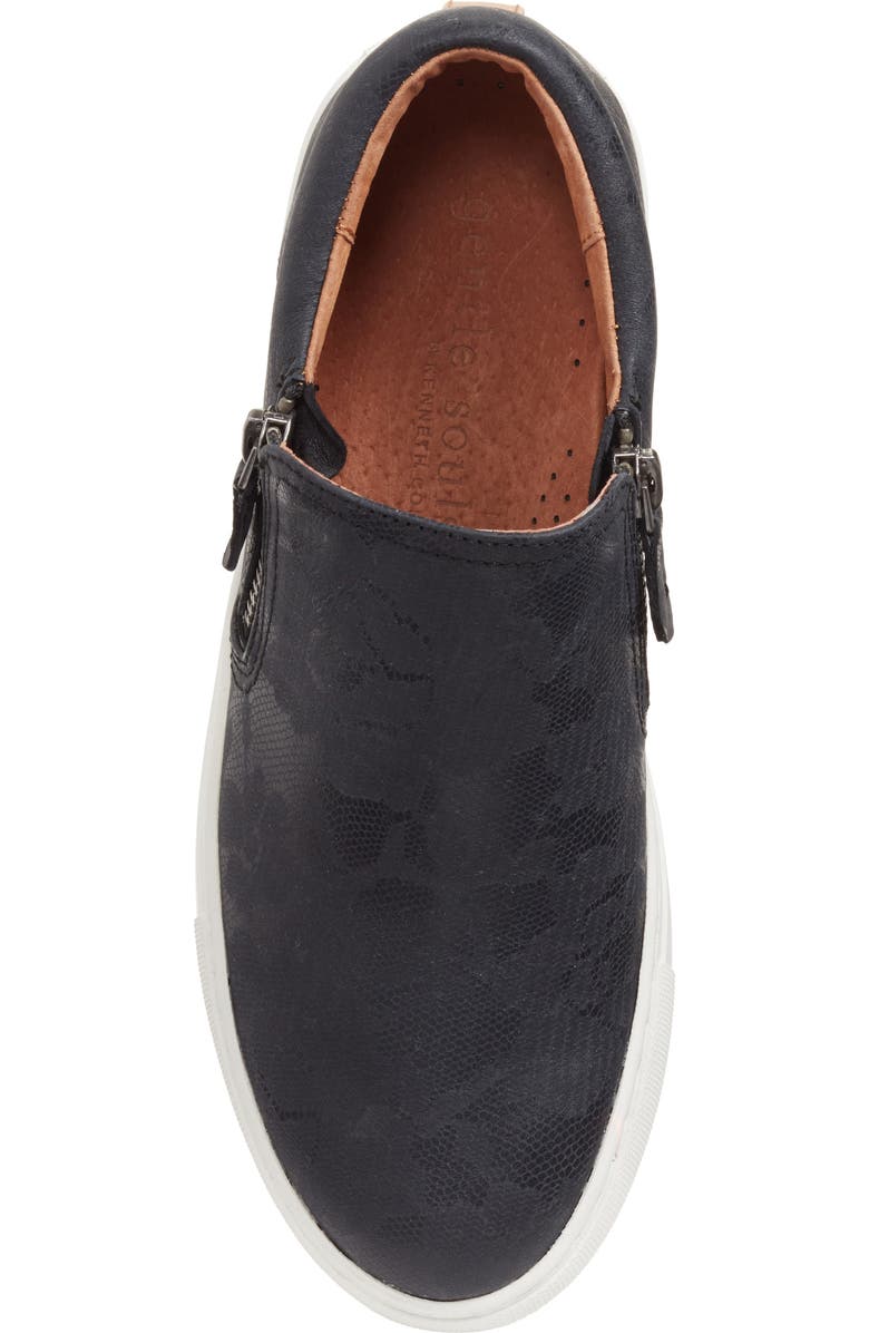 Gentle Souls by Kenneth Cole Lowe Sneaker, Alternate, color,