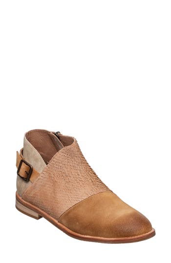 Antelope Laran Buckle Boot In Gray