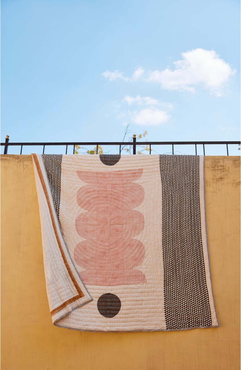 CQC LA PLENTIFUL Quilt Bedding Set With 2 Shams, Alternate, color, White, Orange, Grey