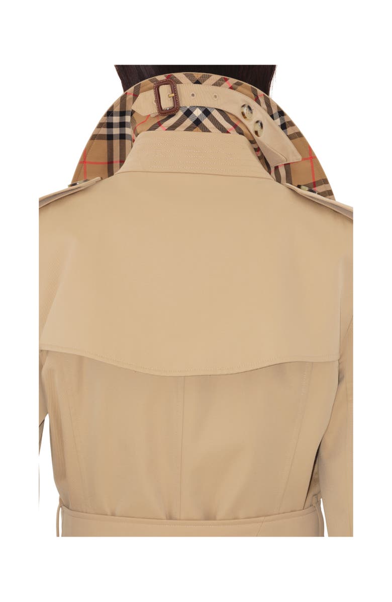 Burberry Short Chelsea Heritage Trench Coat, Alternate, color, Honey Beige