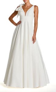 Mac Duggal Women's Crepe Sleeveless Plunge Neck Ballgown With Bow