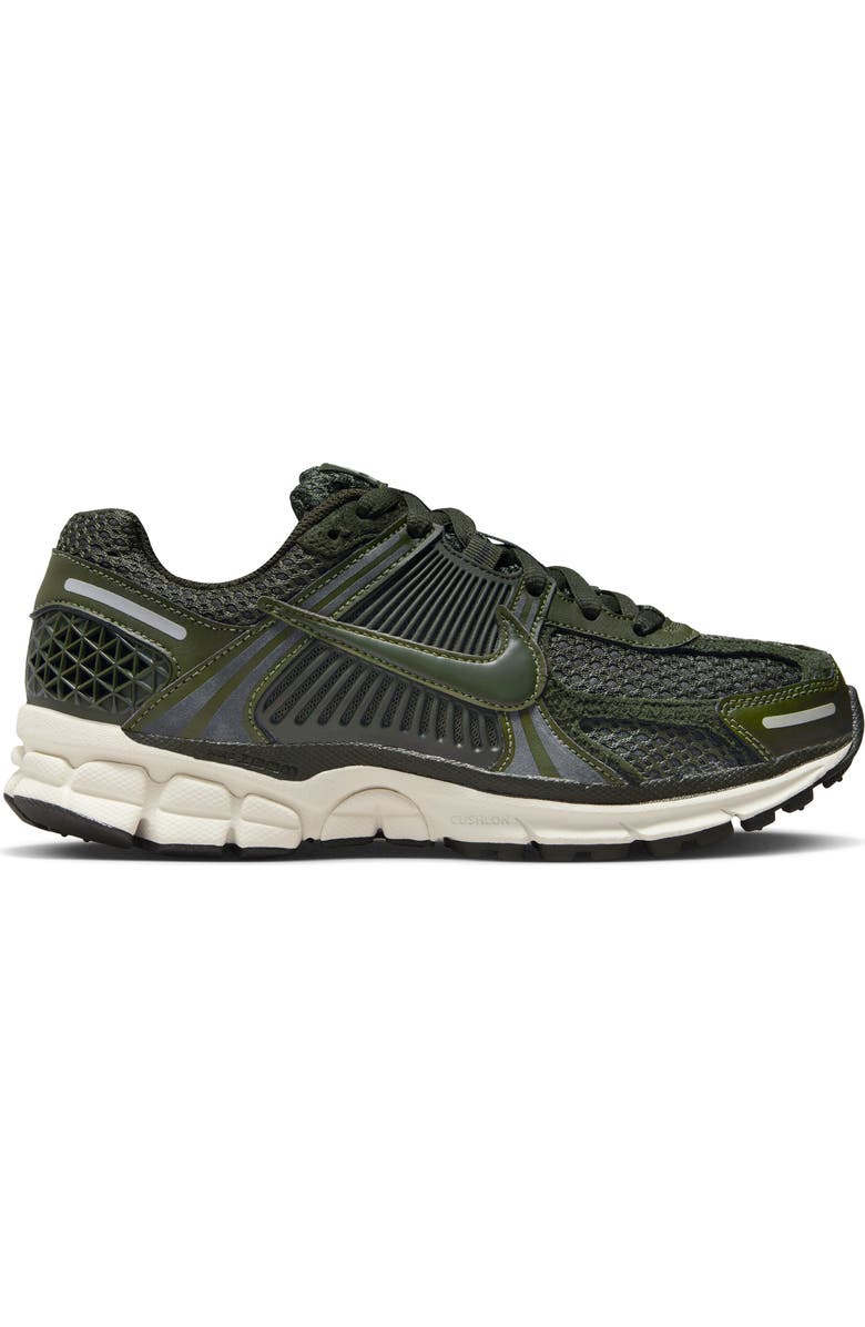 Nike Zoom Vomero 5 Sneaker, Alternate, color,
