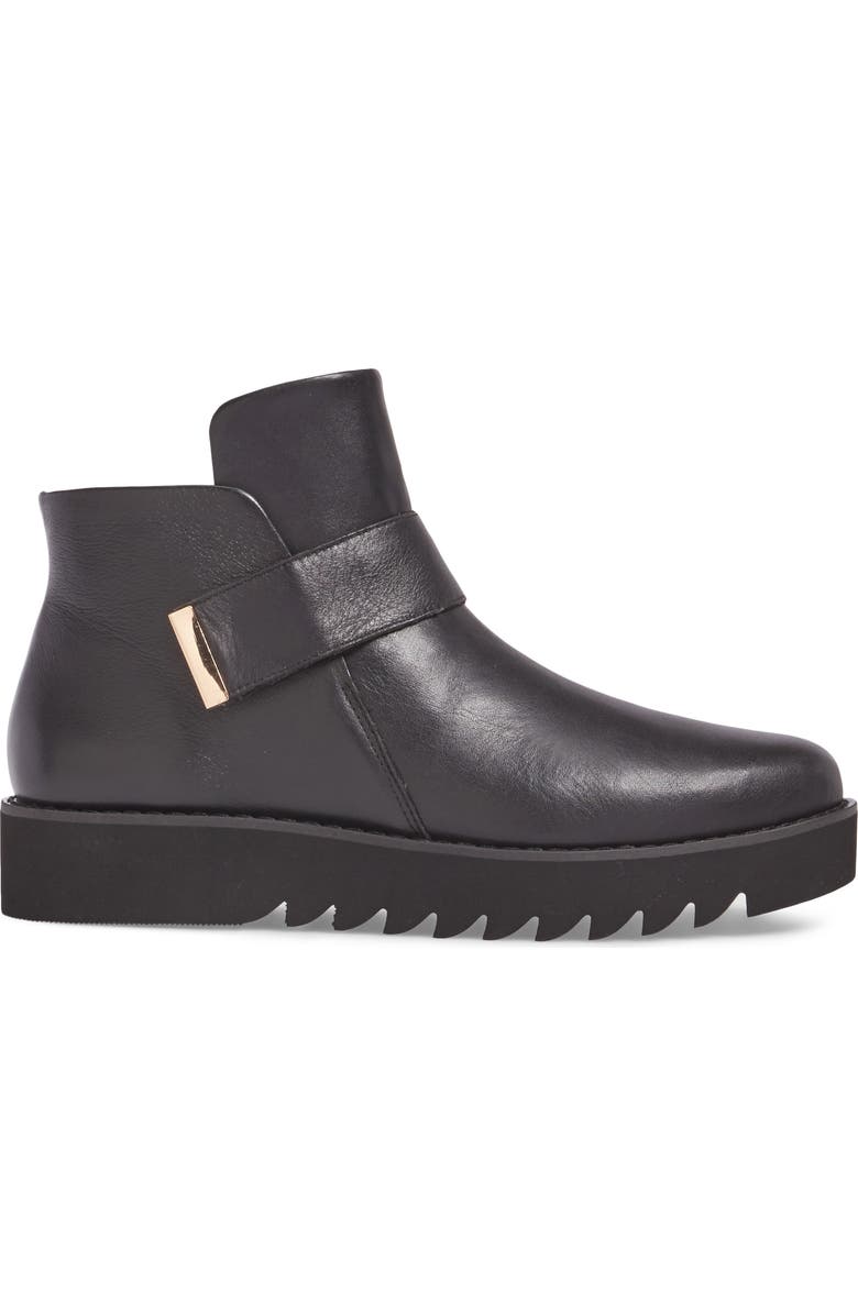 Sudini Kris Boot, Alternate, color,