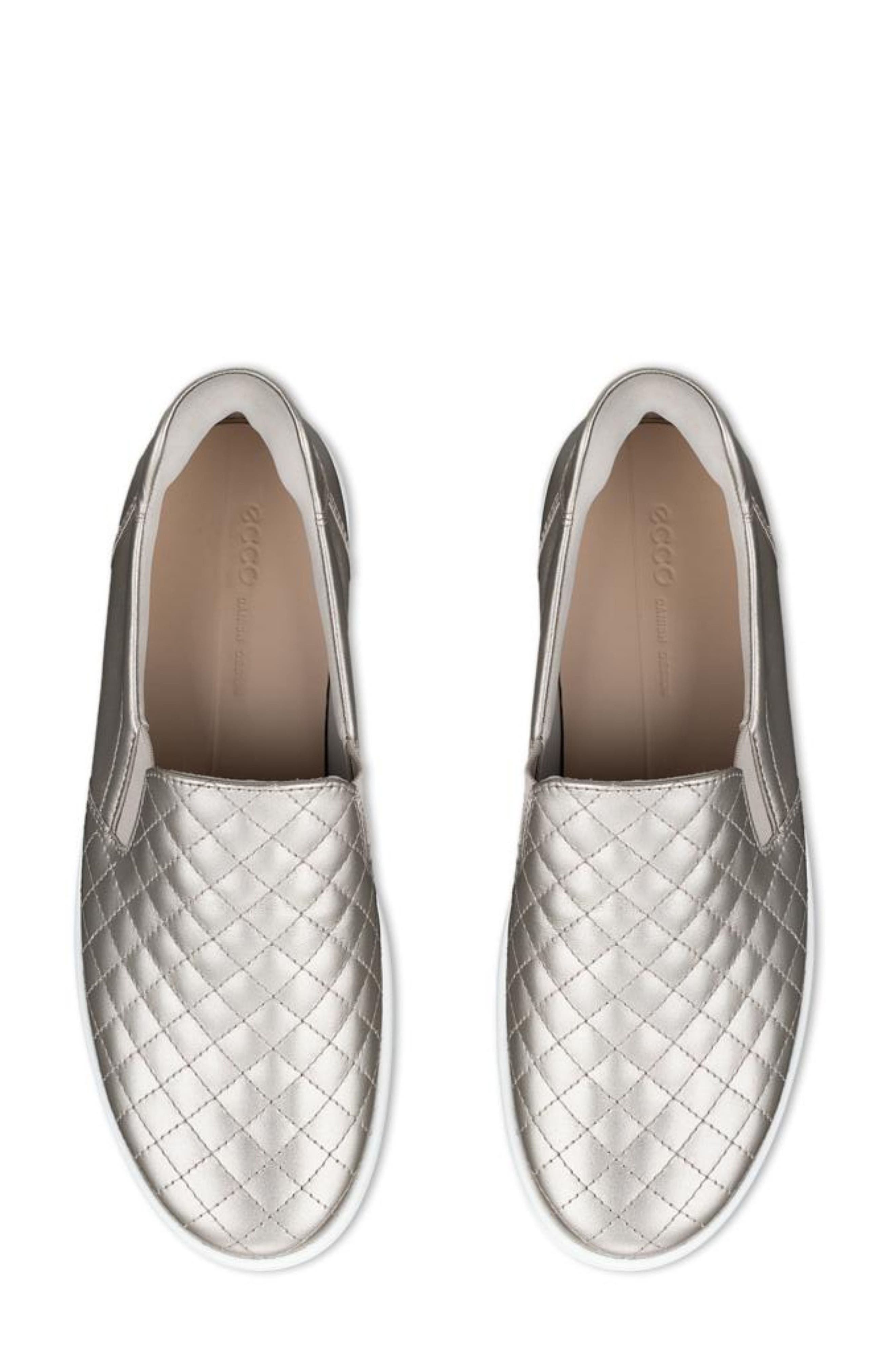 ECCO Soft 7 Slip-On Quilted Sneaker, Alternate, color, Pure Cashmere Foil