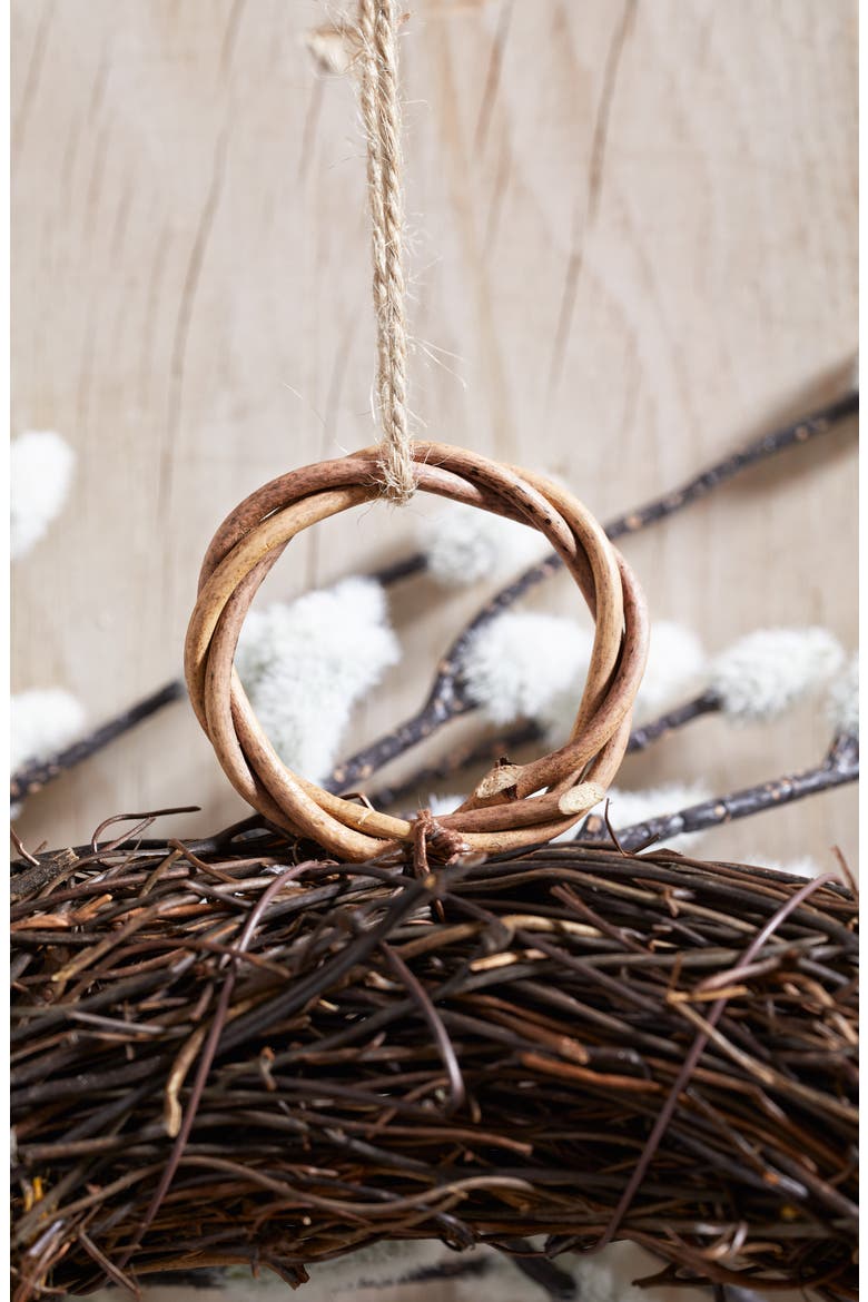 Pussy Willow Wreath, Alternate, color, NATURAL