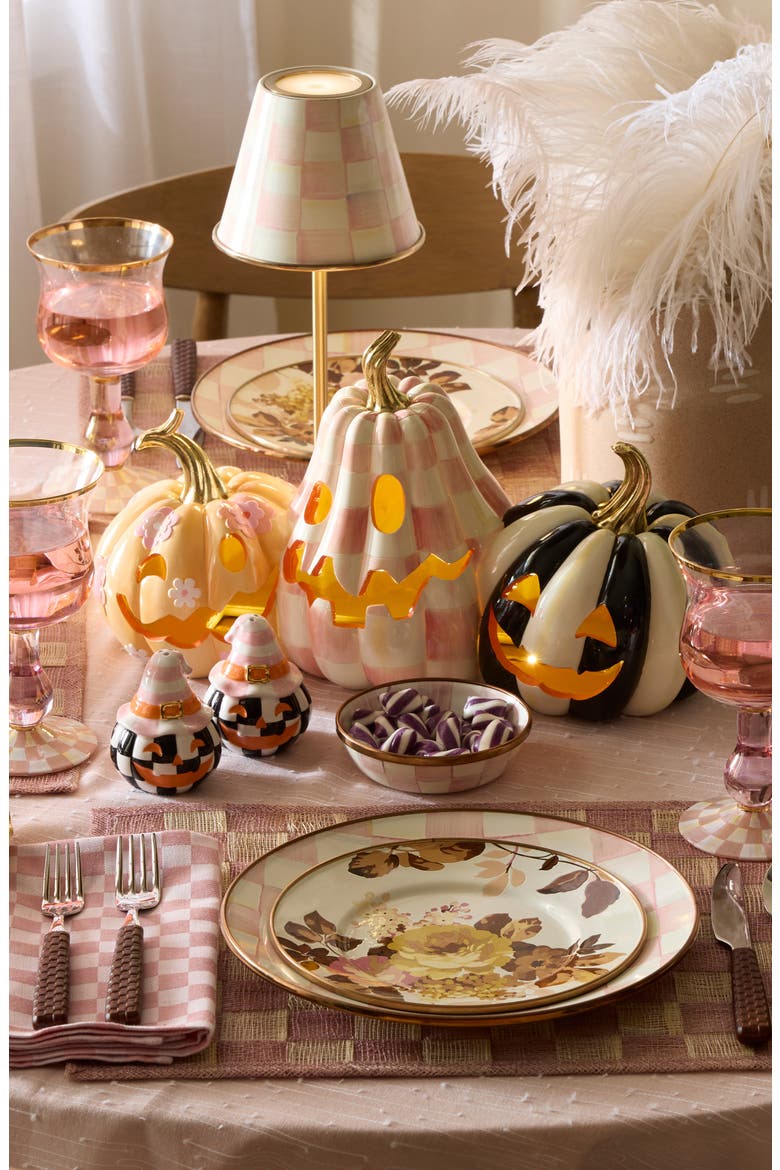 Hocus Pocus Illuminated Jack O'Lanterns, Alternate, color, PINK