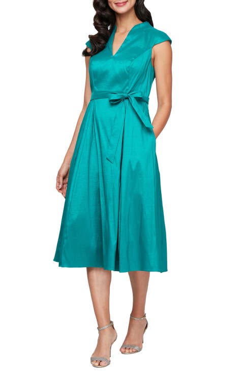 Stretch Taffeta Cocktail Dress (Petite)