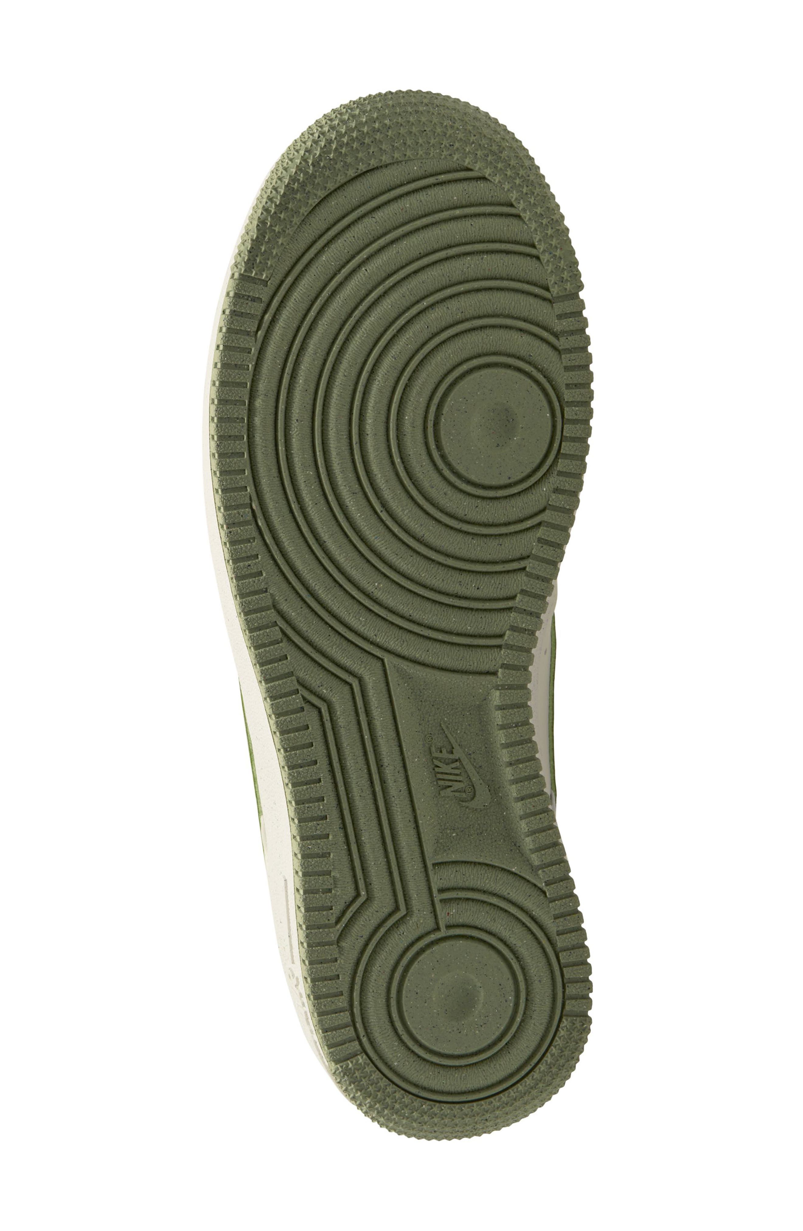 Air Force 1 '07 SE Basketball Sneaker, Alternate, color, SAIL/ OIL GREEN-SAIL-VOLT