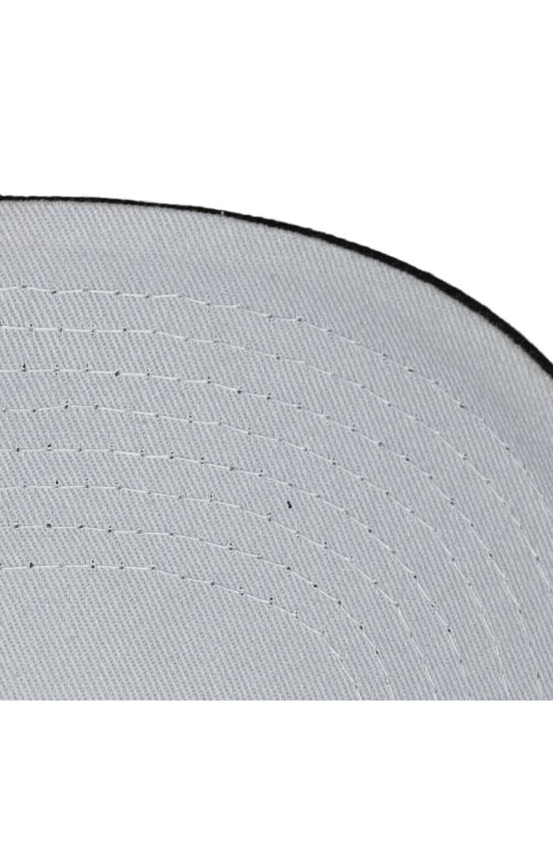 Mitchell & Ness Men's Mitchell & Ness Purple/Black Sacramento Kings Underarch Two-Tone Pro Crown Snapback Hat, Alternate, color, Purple